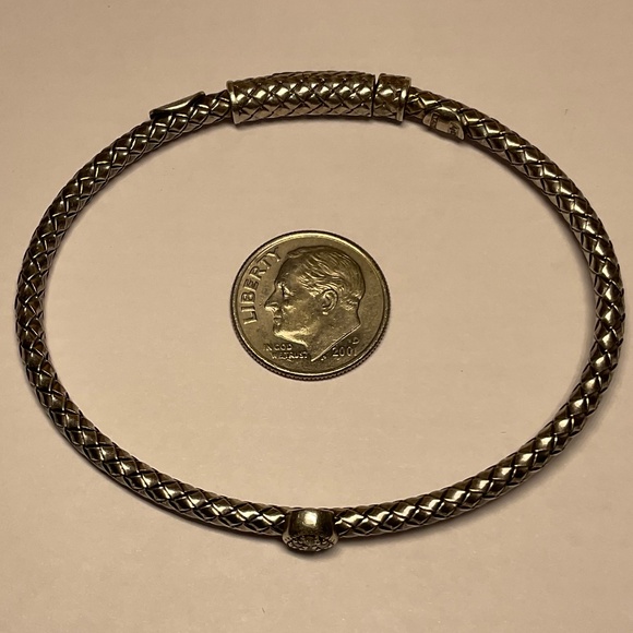 ALISA SINGLE DIAMOND STATION STERLING SILVER TRAVERSA LOCKING BRACELET - Picture 6 of 11